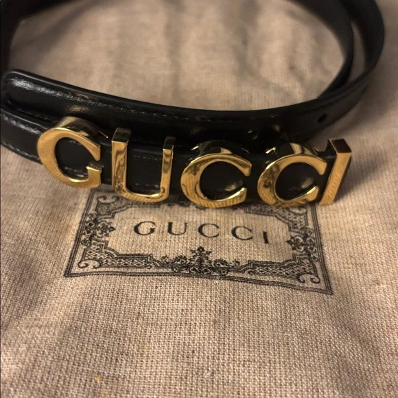 Gucci Black Leather Belt with Gold Lettering NEW with dust bag size 80 RARE - Picture 7 of 10
